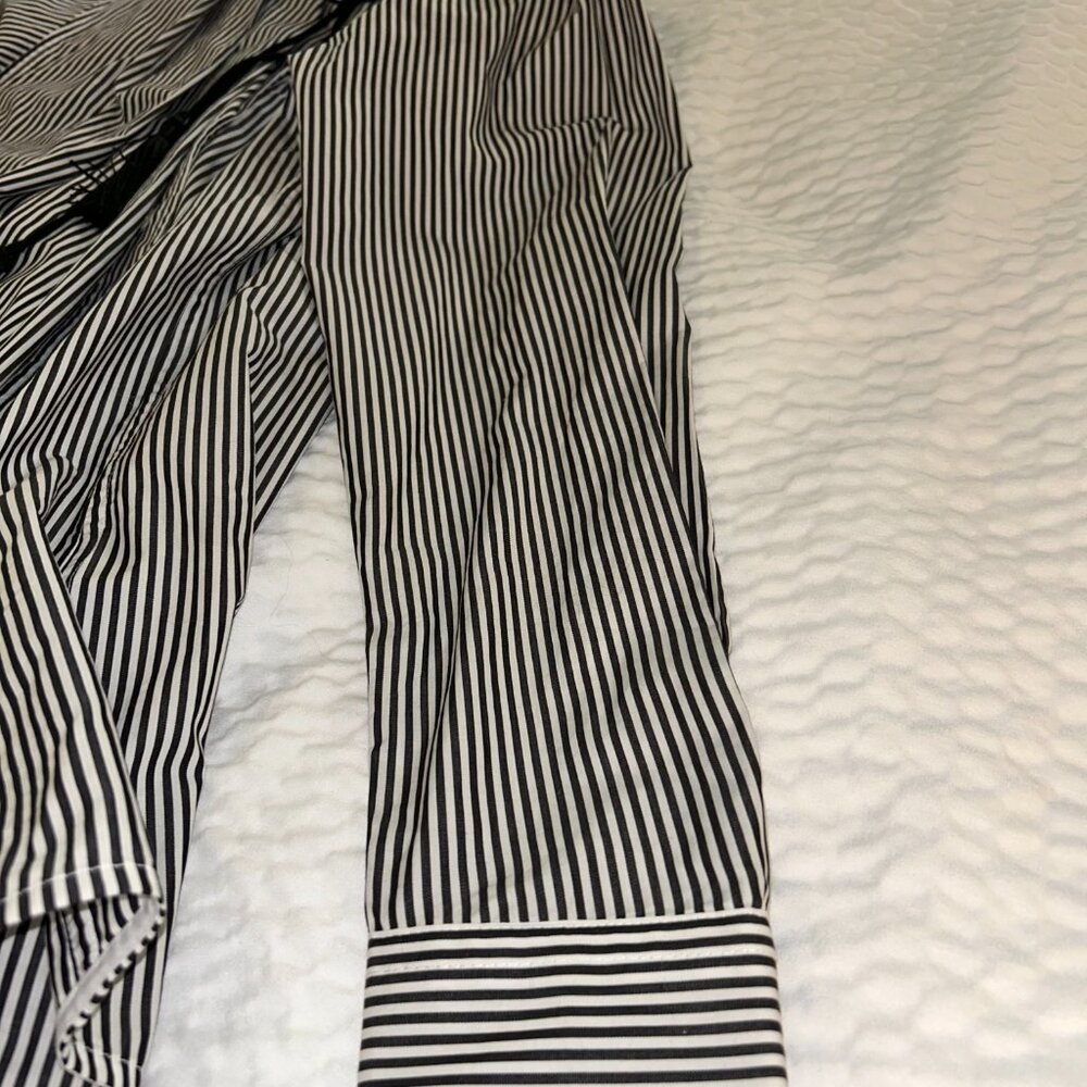 Victoria Beckham Designer Pleated Poplin Button Down size 4 NWT - Picture 10 of 13
